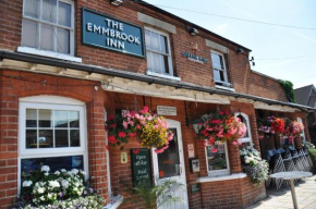 The Emmbrook Inn Hotel